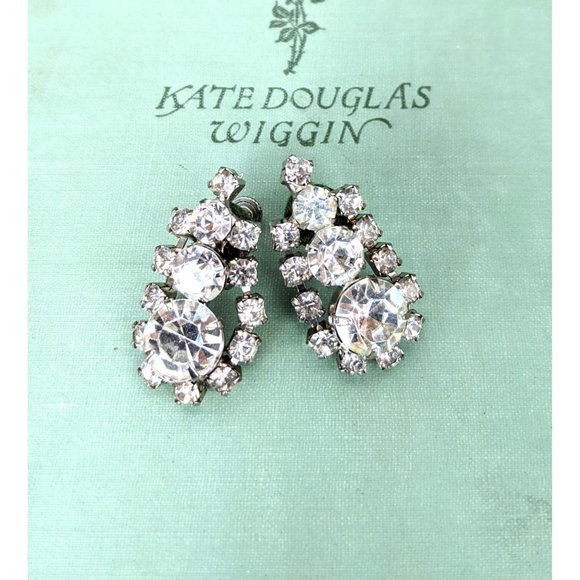 Vintage clear rhinestone screw back earrings - Picture 2 of 5